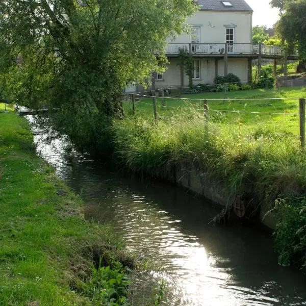 Côté Dyle de la Tourelle, hotel en Ways