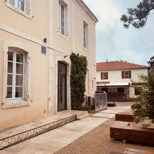 CHEZ FLO – hotel w mieście Parentis-en-Born