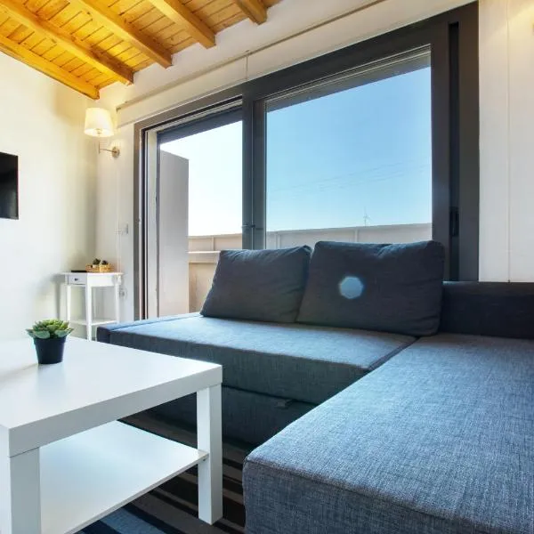 AEGEAN Apartments - Marina & Chios Island View, hotel v destinaci Cesme
