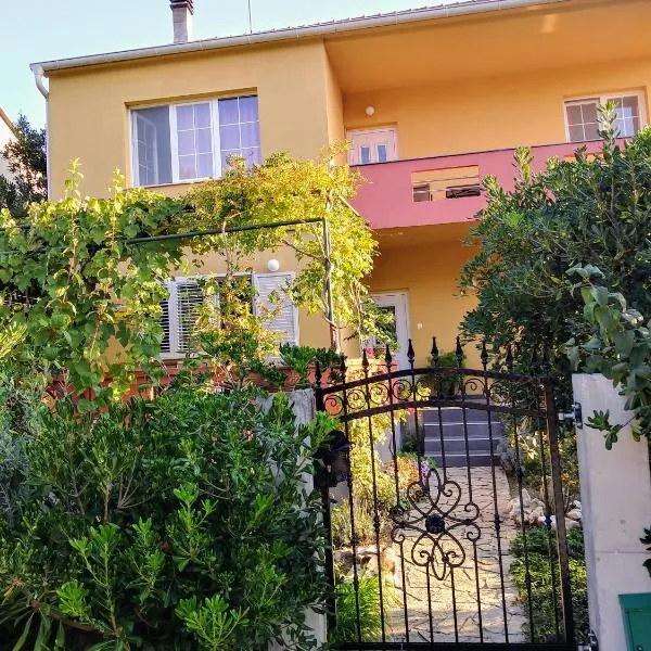 Apartments Mira, hotel v destinaci Biograd na Moru