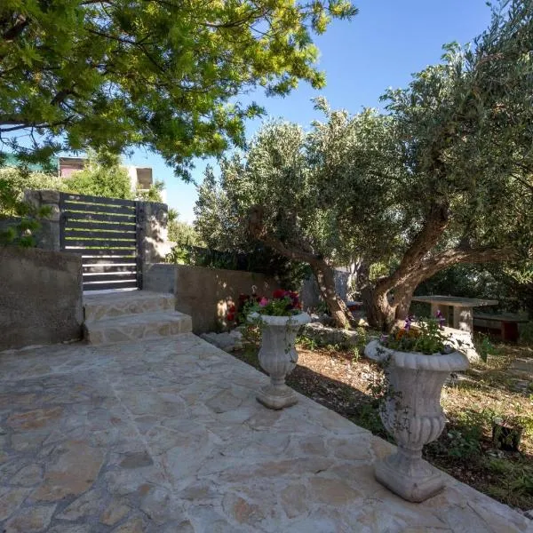 Olive garden, khách sạn ở Đảo Hvar