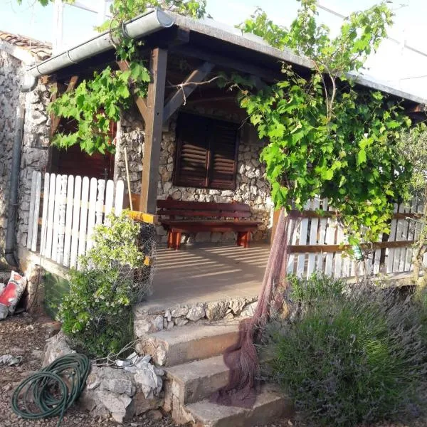 Magunja, khách sạn ở Neviđane