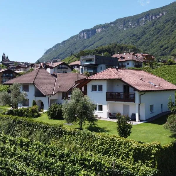 Unterstoan Hof, khách sạn ở Termeno