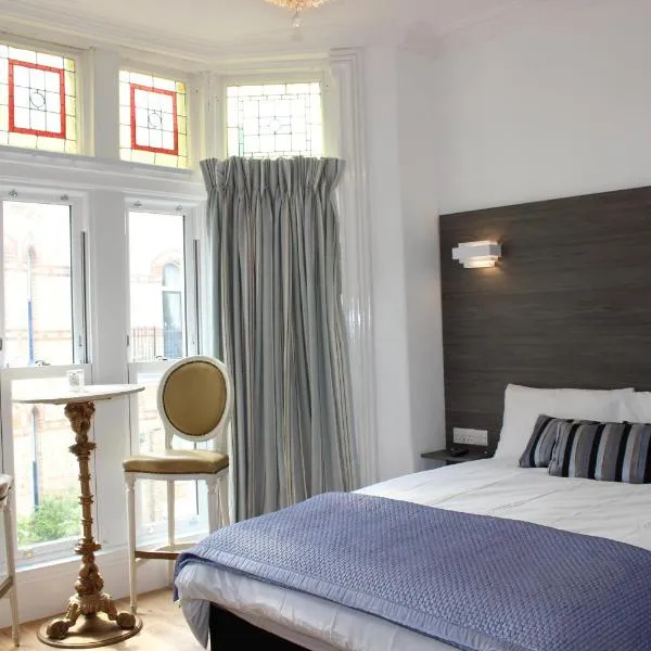 Grosvenor House - onsite free parking, hotel v destinaci Ilfracombe