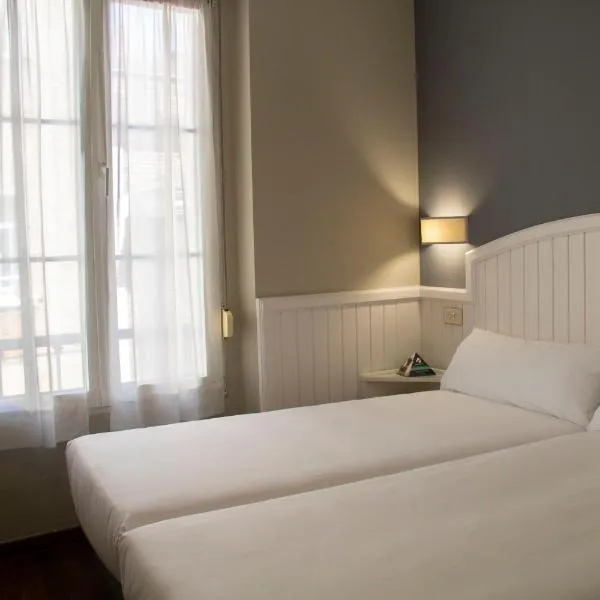 Alda Miramar Rooms, hotel v destinaci Gijón