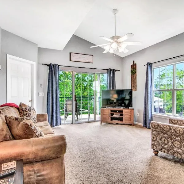 Hollowed Branch Hideaway Condo, hotel sa Branson