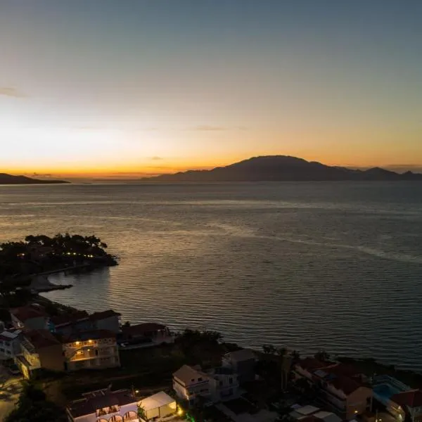 Villa Corali Apartments Sea Breath & Pool – hotel w mieście Ammoudi