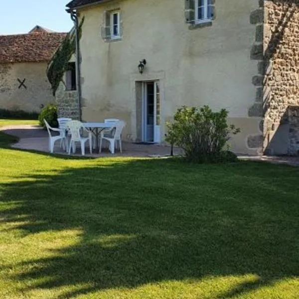 Gite Le Morvan, hotel in Dompierre-sur-Héry