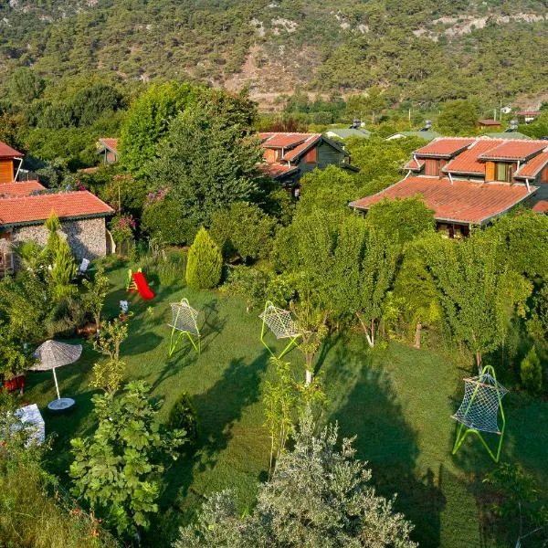 Flora Pansiyon Çıralı, hotel v destinaci Kemer