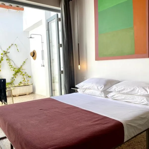 Fragile Hotel, hotel v destinaci Ciutadella