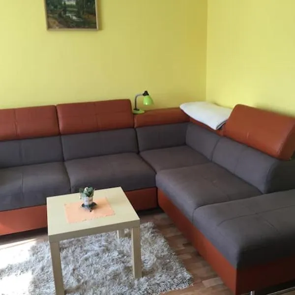 Cały apartament nad jeziorem: Korytowo şehrinde bir otel