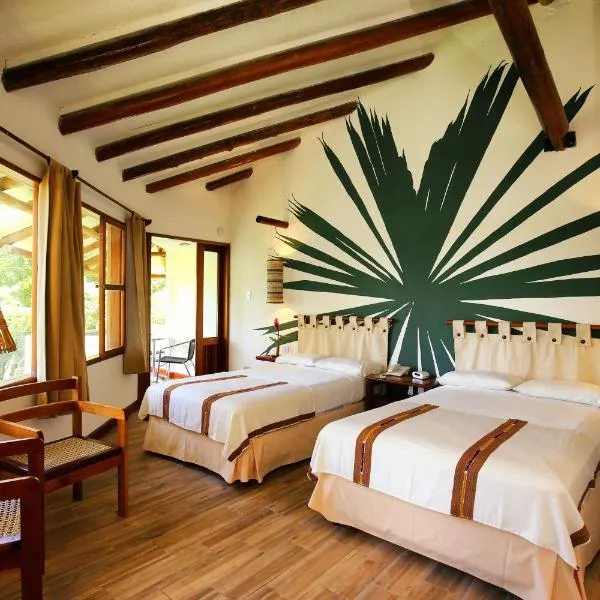 Villa Maya, hotel i Flores