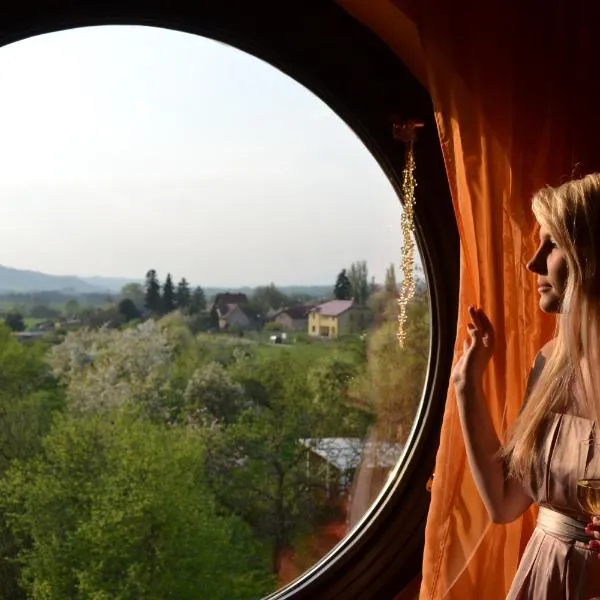 U Zlate Brany Cesky raj, hotel in Nová Ves nad Popelkou