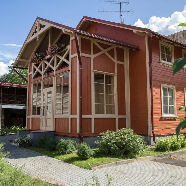 Center Orange house, hotel in Cēsis