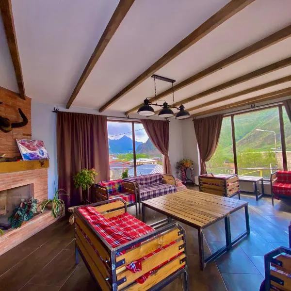 Veranda Guesthouse, hotel v destinaci Stepancminda