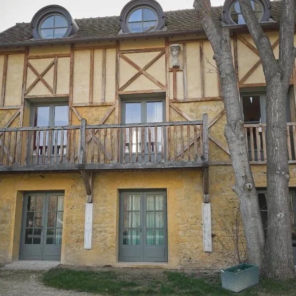 LE FRUIT DEFENDU, hotel in Rueil-Malmaison