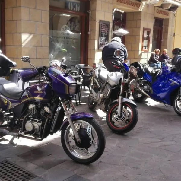 Hotel Jaqués, hotel Jacában