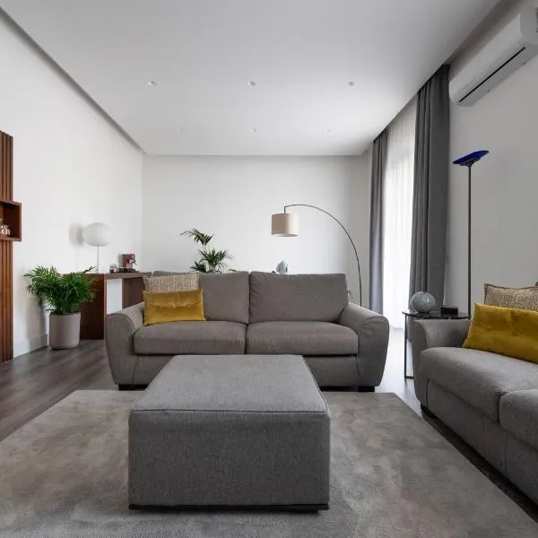 Harmony Luxury Rooms, hotel v mestu Castellammare di Stabia