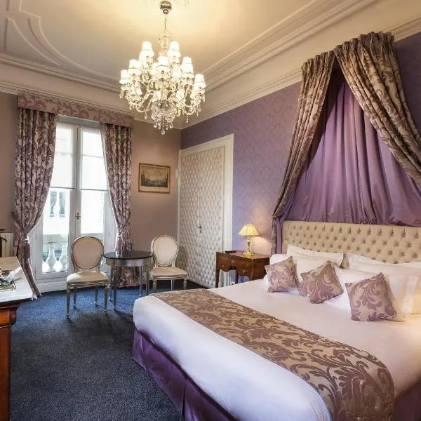 Hotel Claridge Paris: Ville-dʼAvray şehrinde bir otel