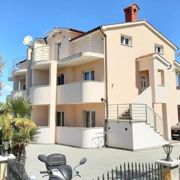 Appartments D&D, hotel v destinácii Peroj