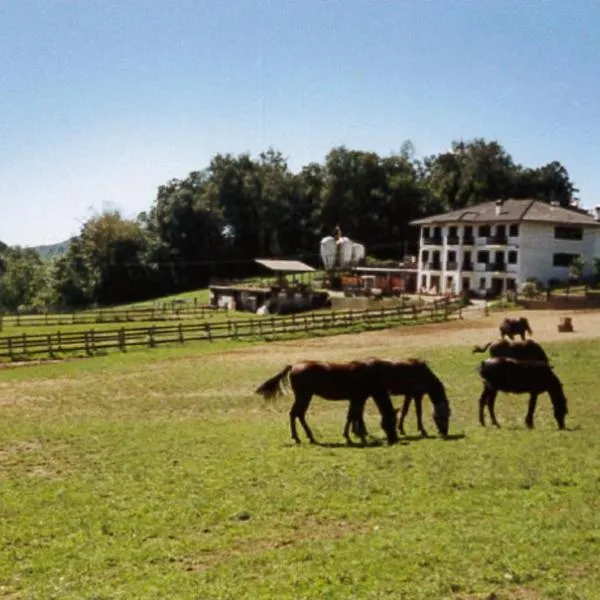 Favetto Family Ranch, hotel em Rueglio