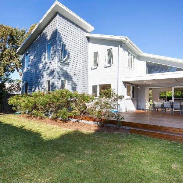 Sapphire Sands - Pet Friendly - Community Pool, hotel in Callala Beach