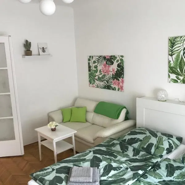 Rosmarinus Apartman, hotell sihtkohas Pogány