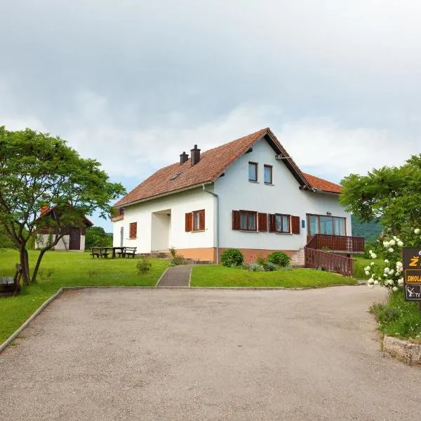 Guesthouse Zafran, hotel v destinaci Smoljanac