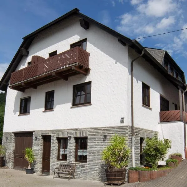 Weingut Christian Bucher, hotel v destinaci Burg (an der Mosel)