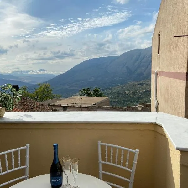 Affittacamere La Casa Dei Nonni, hotel v destinácii Polizzi Generosa