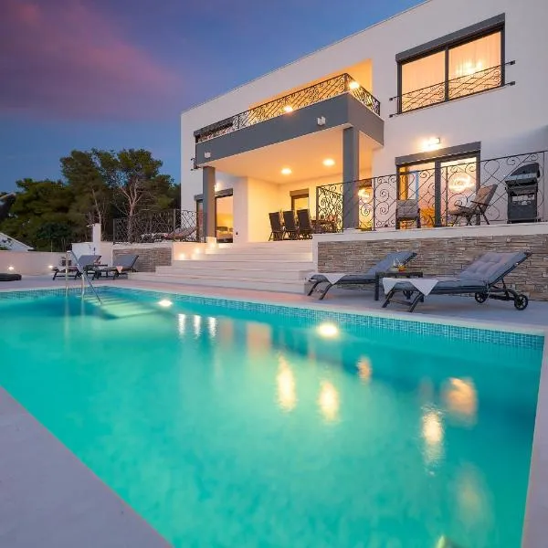 Villa Allure, ξενοδοχείο σε Sutivan