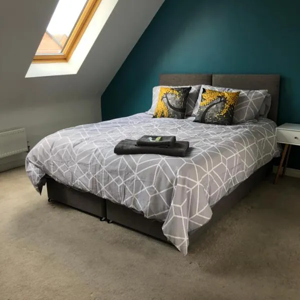 Spring House - Staycation - Perfect for Contractors & Families - 2 Parking Spaces, hotel v destinaci Dudley
