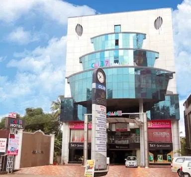 CLUB7 HOTEL, hotel in Tiruvalla