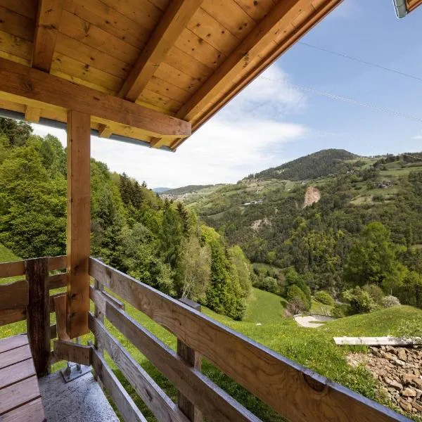 Tschafon Oberparnaihof, hotel v destinaci Collepietra