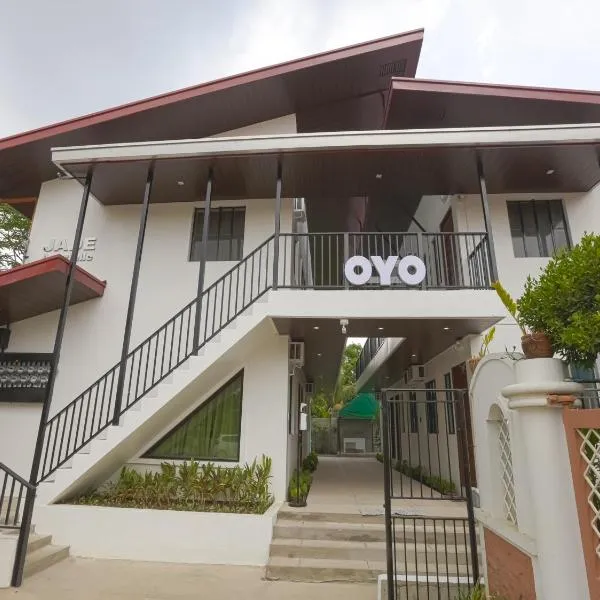 OYO 736 Jade Apartelle, hotel in Perlas