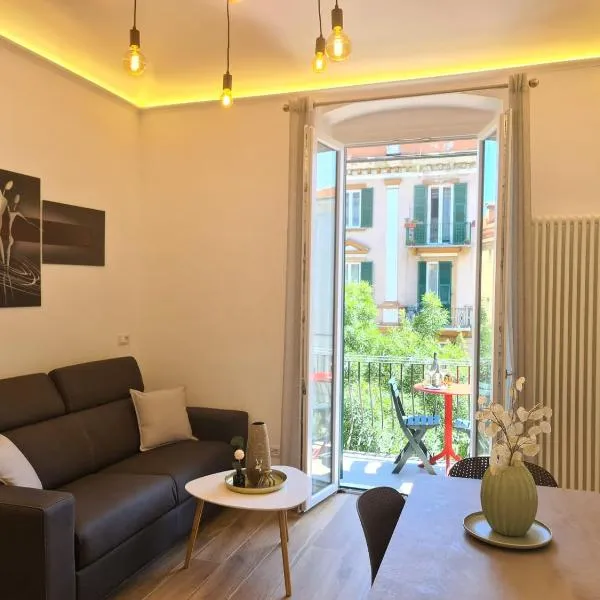 SONI APARTMENT, hotel v destinaci La Spezia