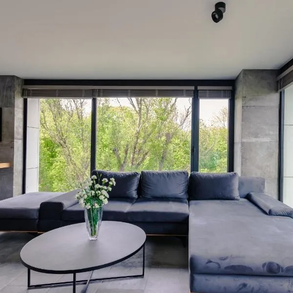RS SUITES PRESTIGE Racławickie 10 "best view" HOME & SPA, hotel in Lublin