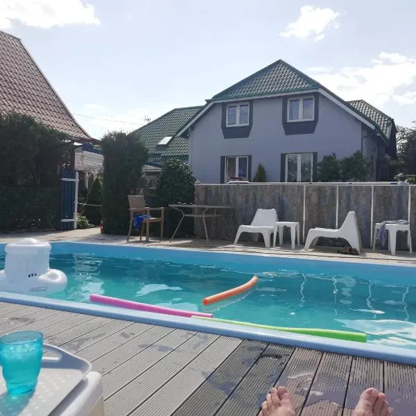 Willa Złota Rybka, hotel v destinácii Darłowo