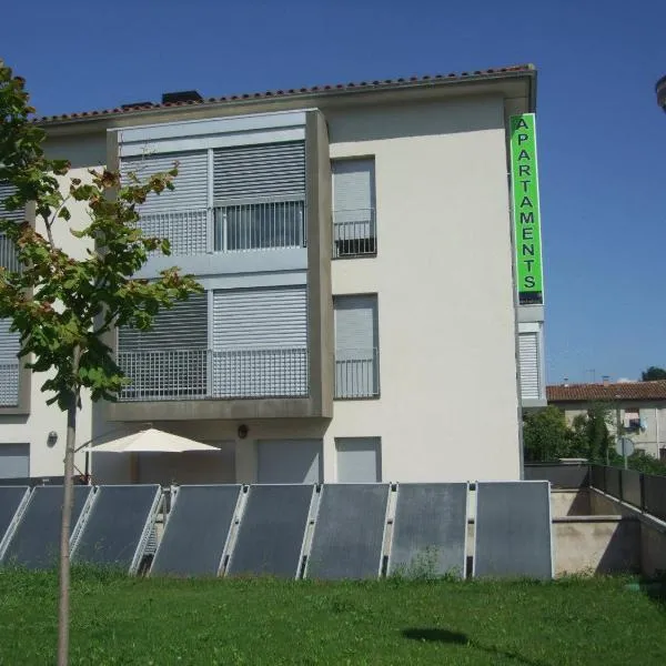 Apartaments Verd Natura, hotel v destinaci Olot