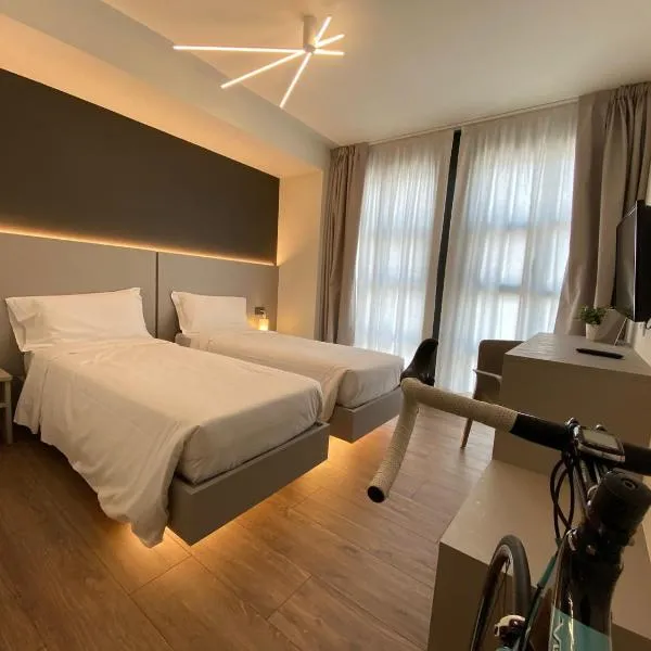 Fly Bike Hotel, hotel a Trento