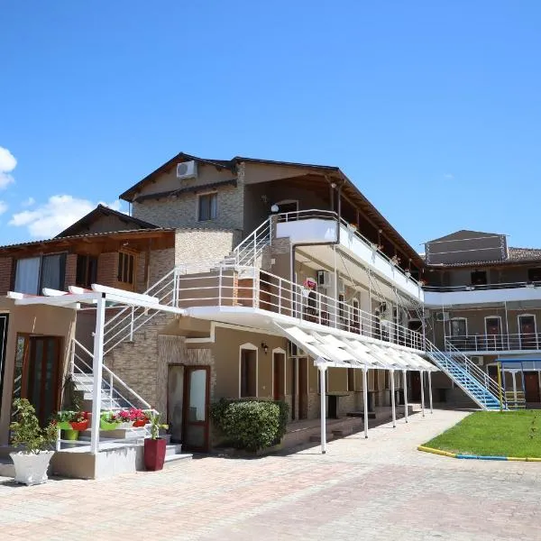 Dolce Italia Residence, hotel v destinaci Radhimë