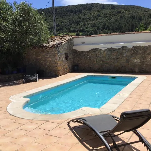 Maison de la Fontaine, hotel em Embres-et-Castelmaure