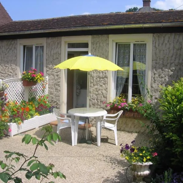 Au Bon Gite - Studio, hotel v destinaci Arromanches-les-Bains
