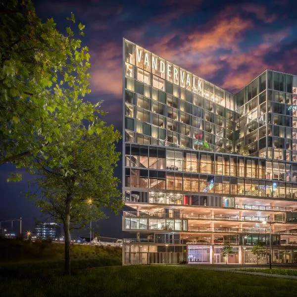 Van der Valk Hotel Amsterdam Zuidas -Rai、アムステルダムのホテル