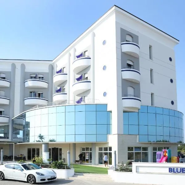 Blue Paradise Hotel, hotel in San Mauro a Mare