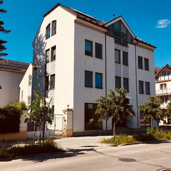 Apartments Radka, hotel u gradu 'Třeboň'