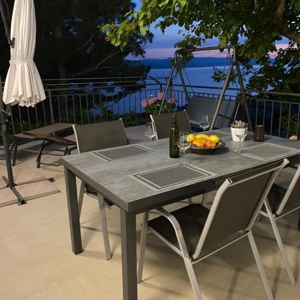 Apartman Antonio, hotel in Baška Voda