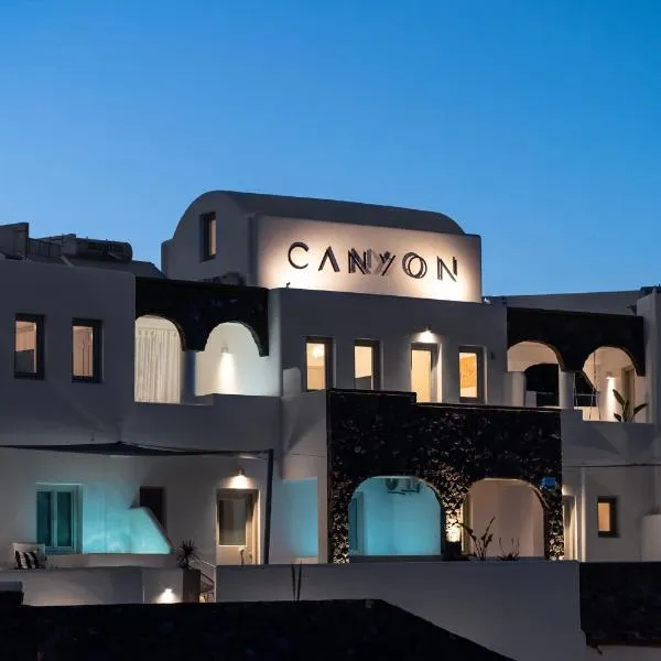 Canyon Santorini, hotel ve Fiře
