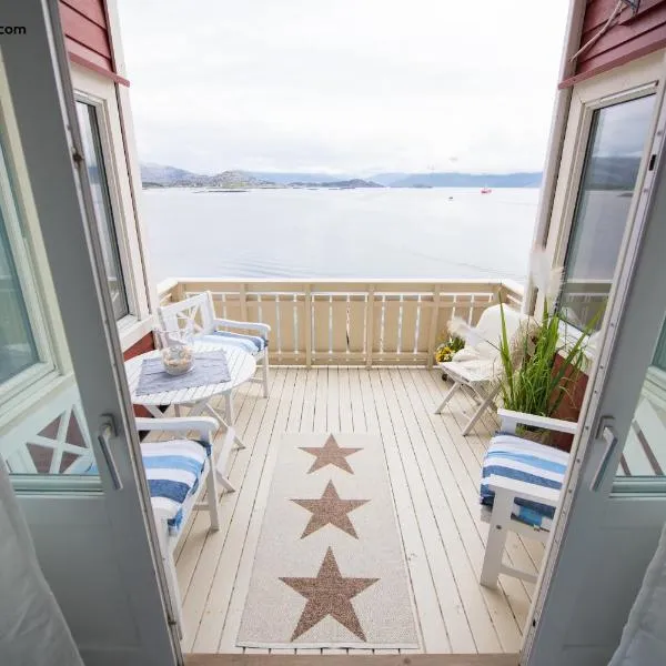 Kalvåg Holidayapartment, hotel in Kalvåg