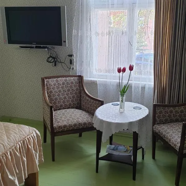 Romantisks apartaments ar lapenīti G18, hotel in Līgatne
